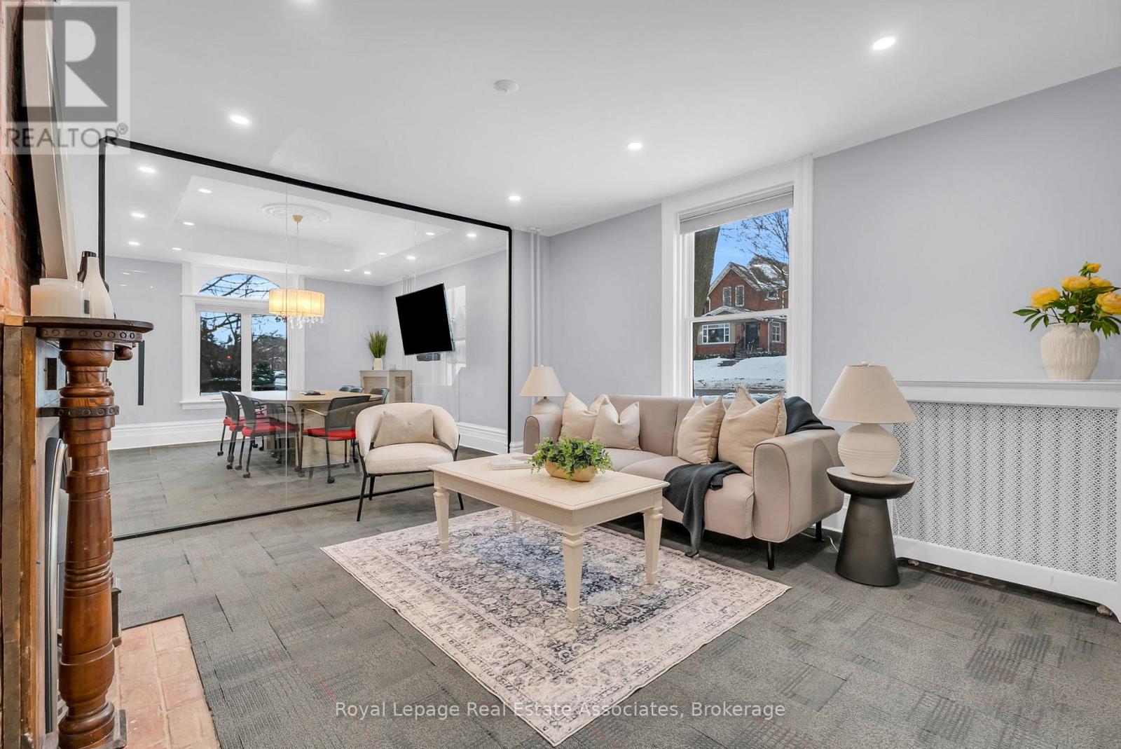 1 THIRD AVENUE - 19
