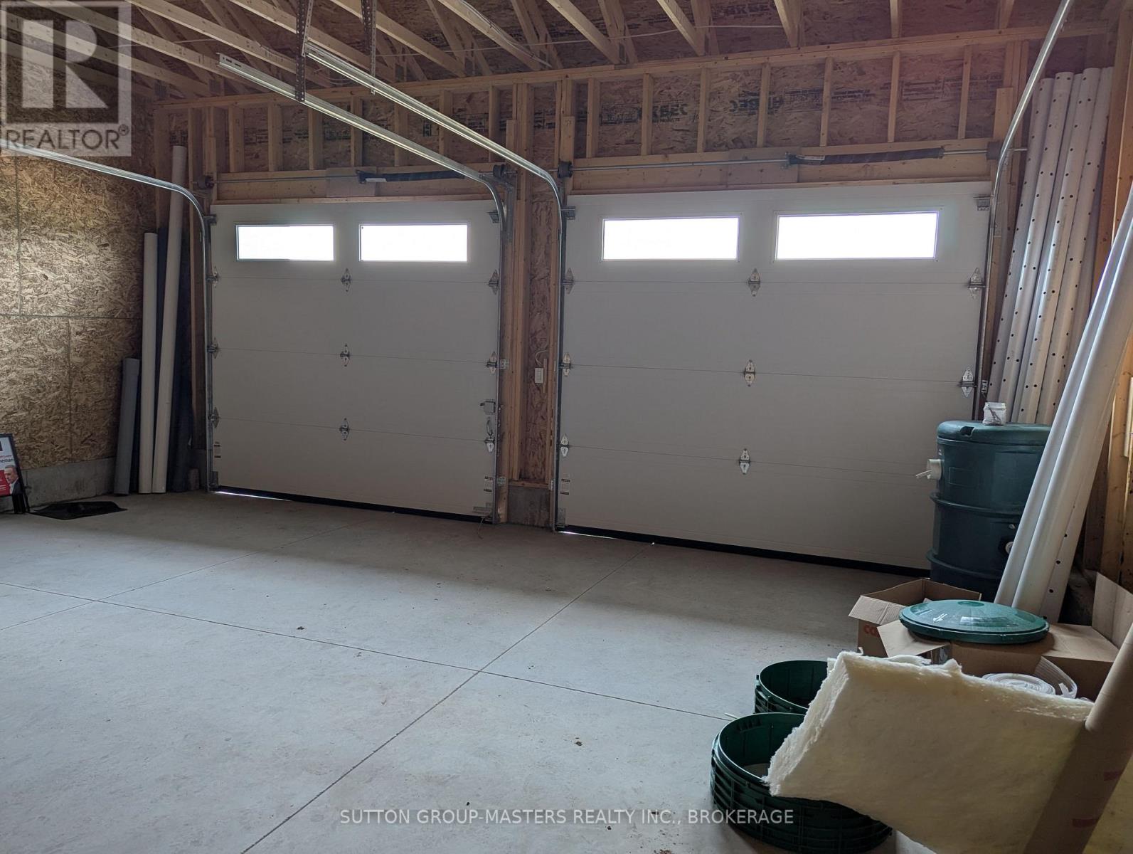 104 BITTERSWEET ROAD — photo 14
