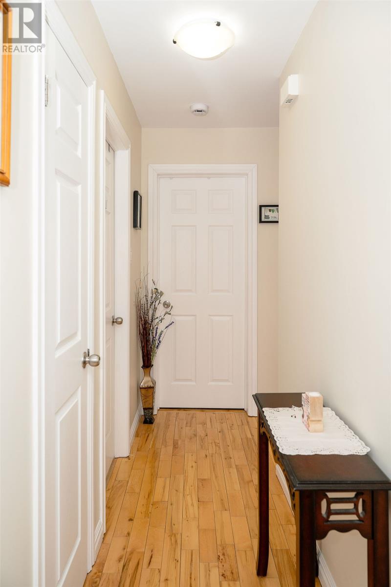 23 RUSSELL STREET - 16