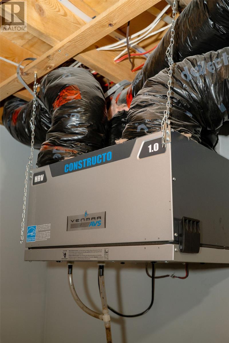 23 RUSSELL STREET - 23