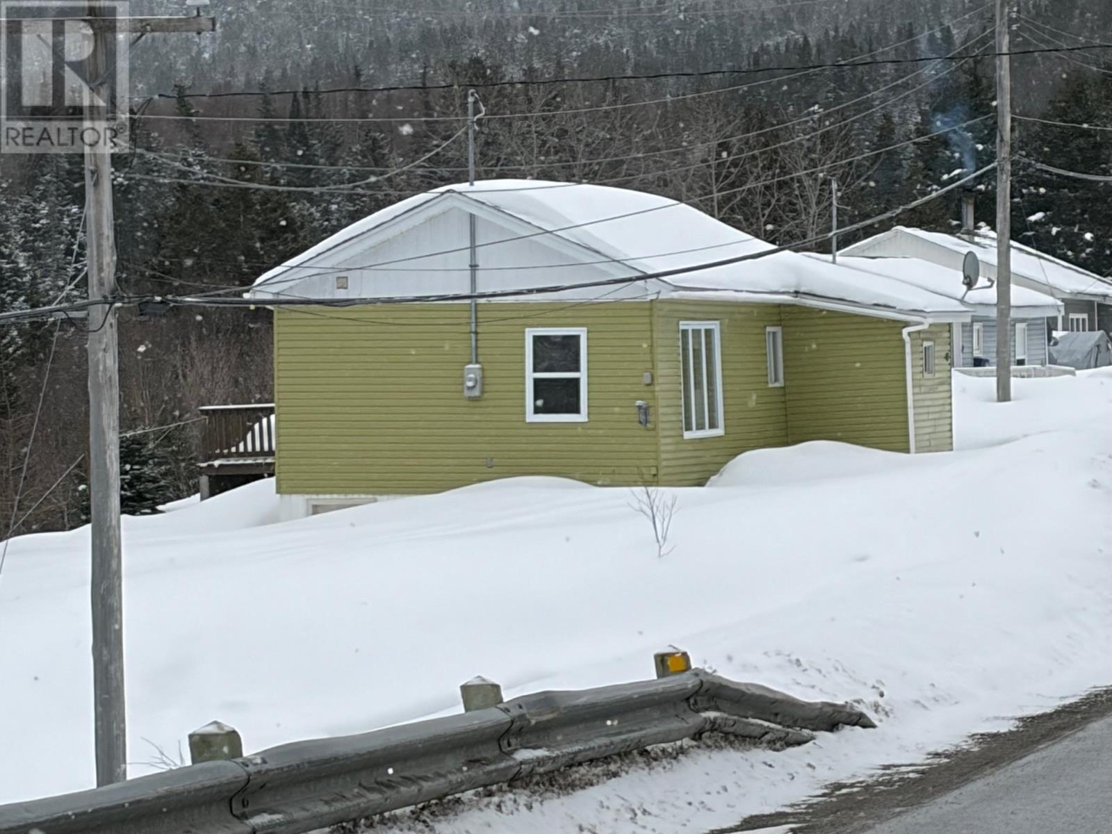 47 HILLVIEW DRIVE - Image 2