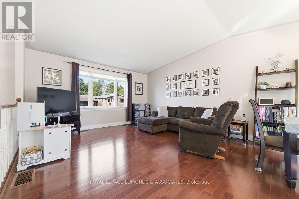 317 JULIEN STREET, Pembroke, Ontario, K8A3P6 — Photo 17