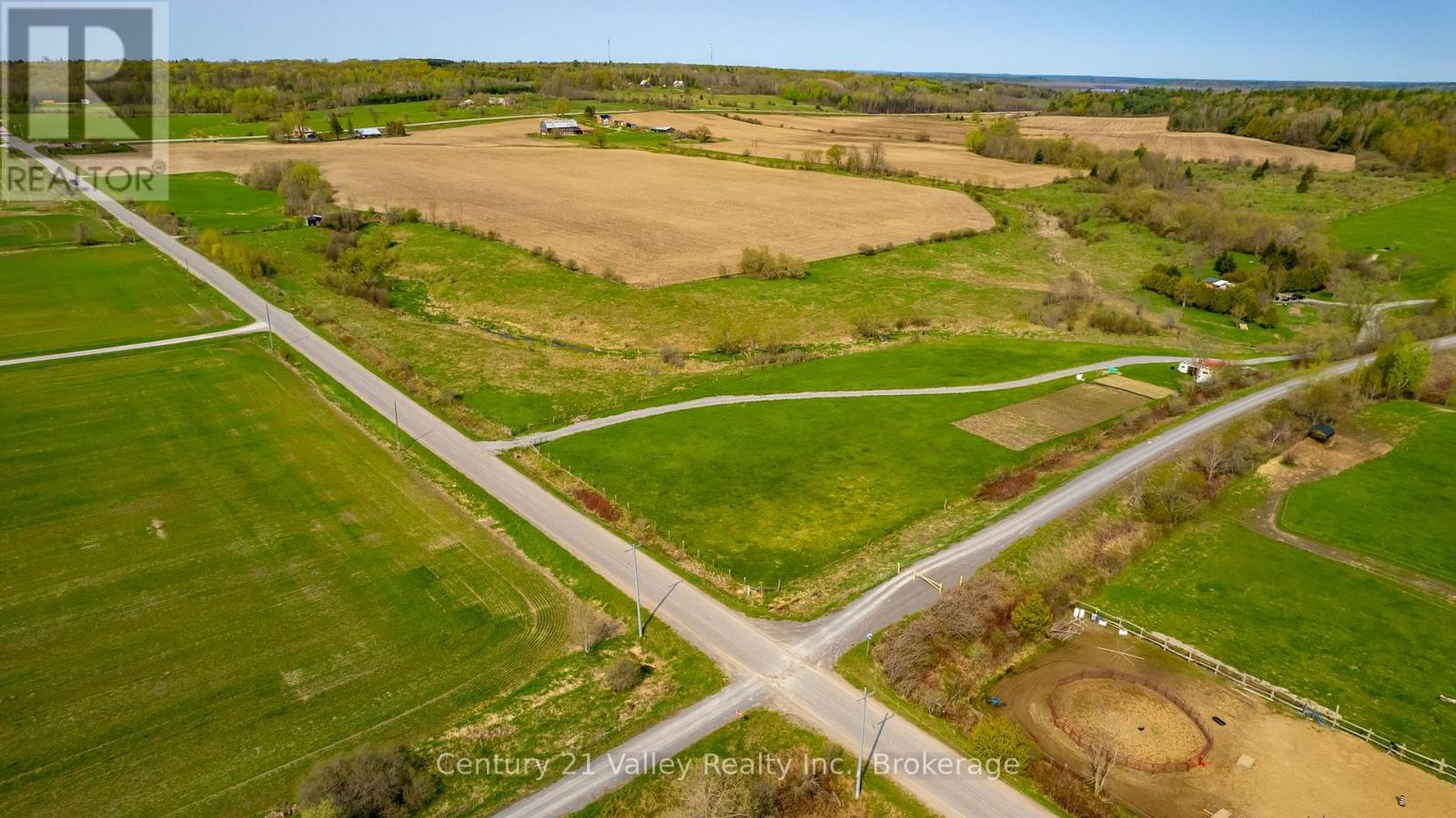 154 CORNERVIEW ROAD — photo 34