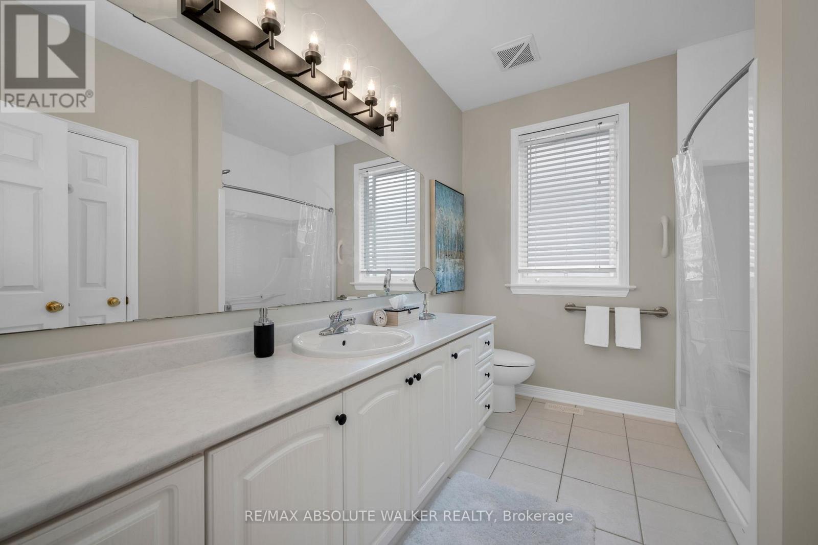 831 SCALA AVENUE — photo 26