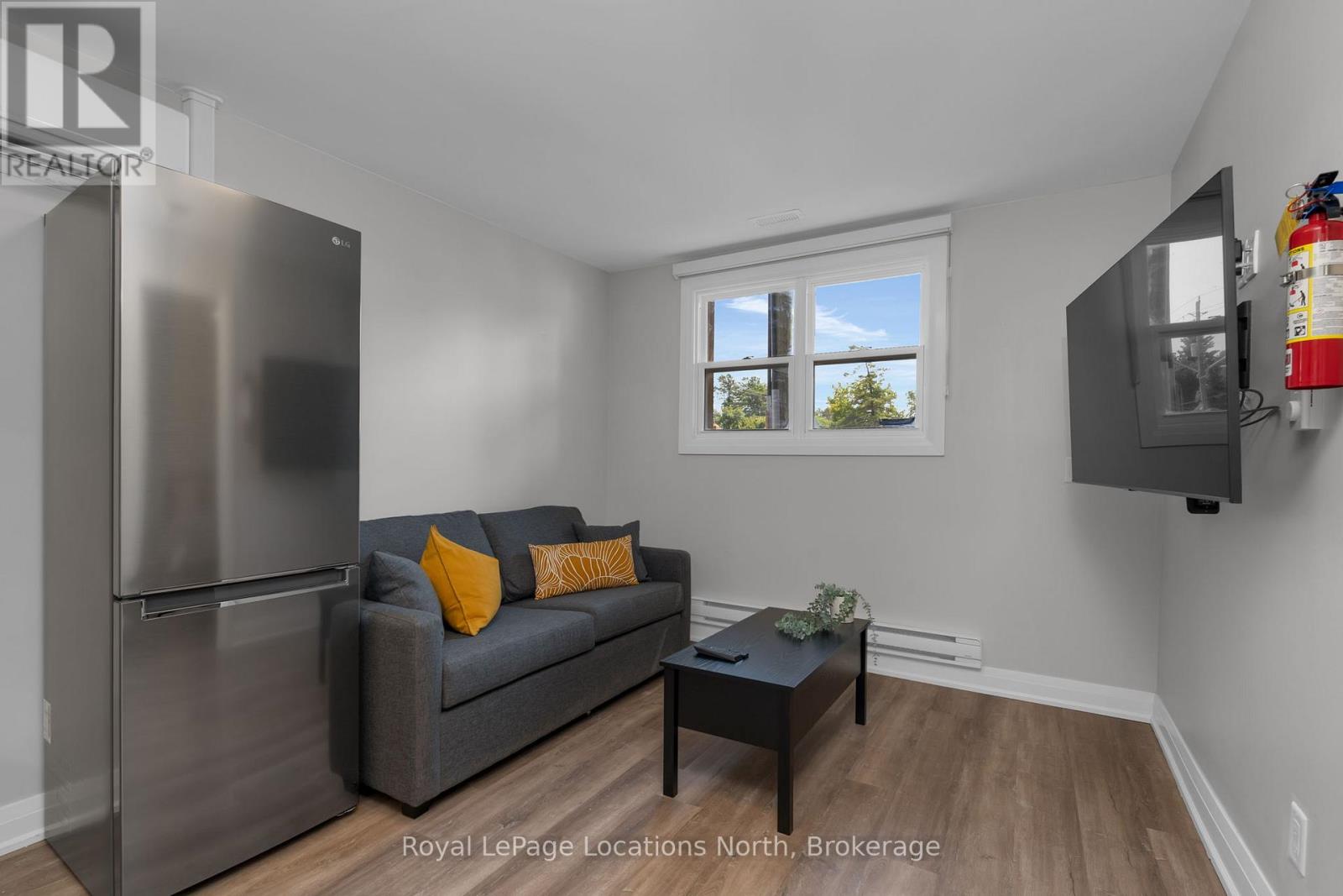 148 MOSLEY STREET — photo 10