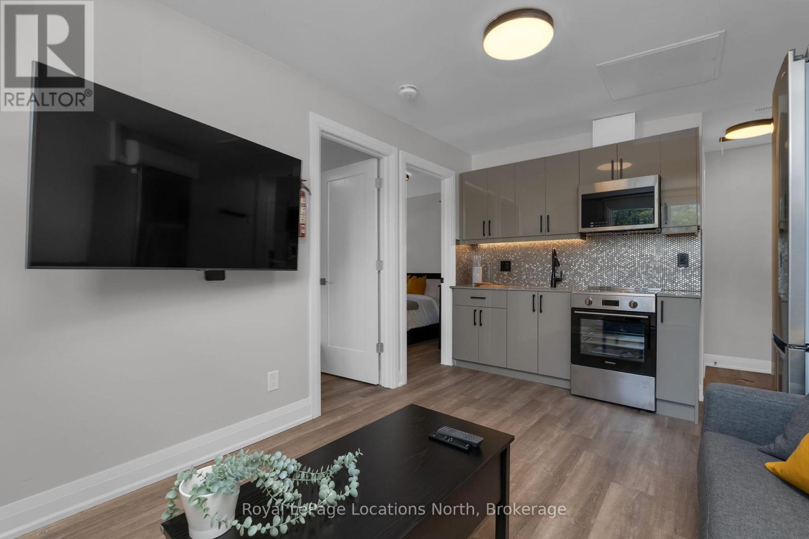 148 MOSLEY STREET — photo 11