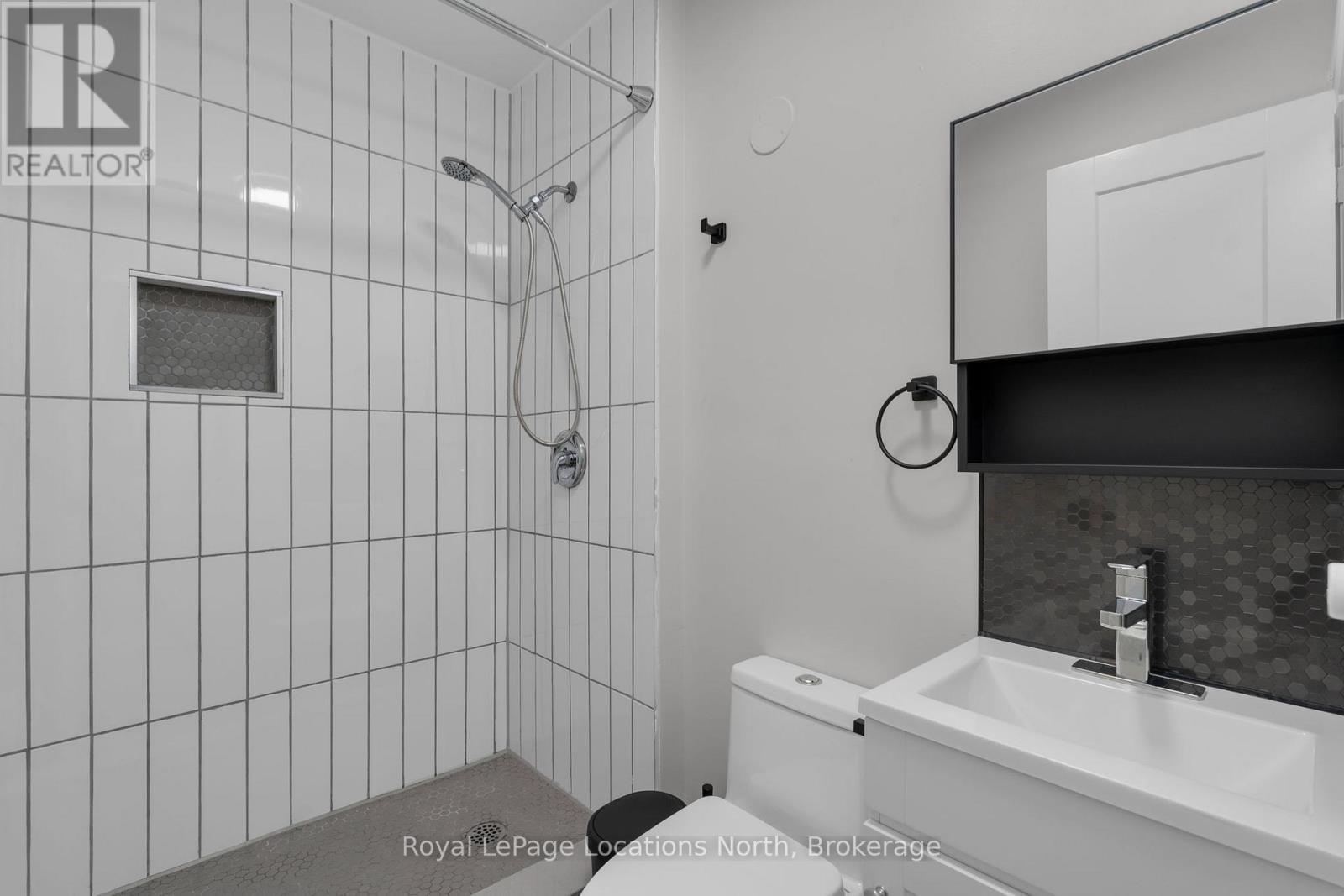 148 MOSLEY STREET — photo 15