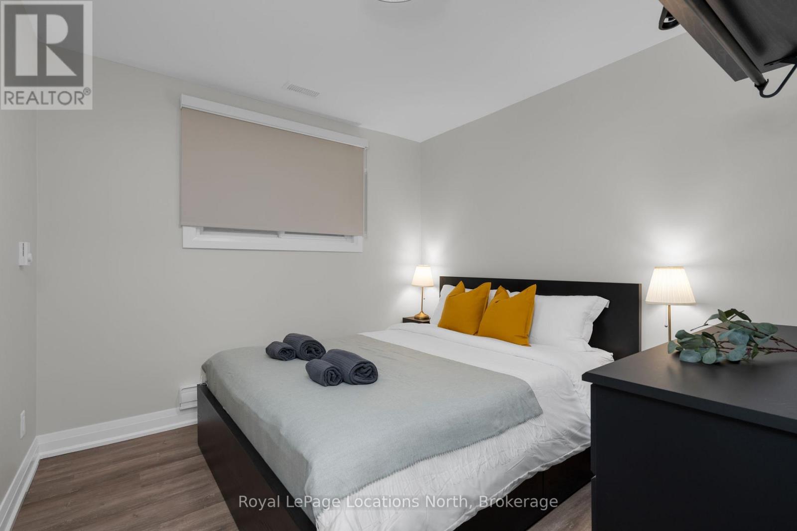 148 MOSLEY STREET — photo 19