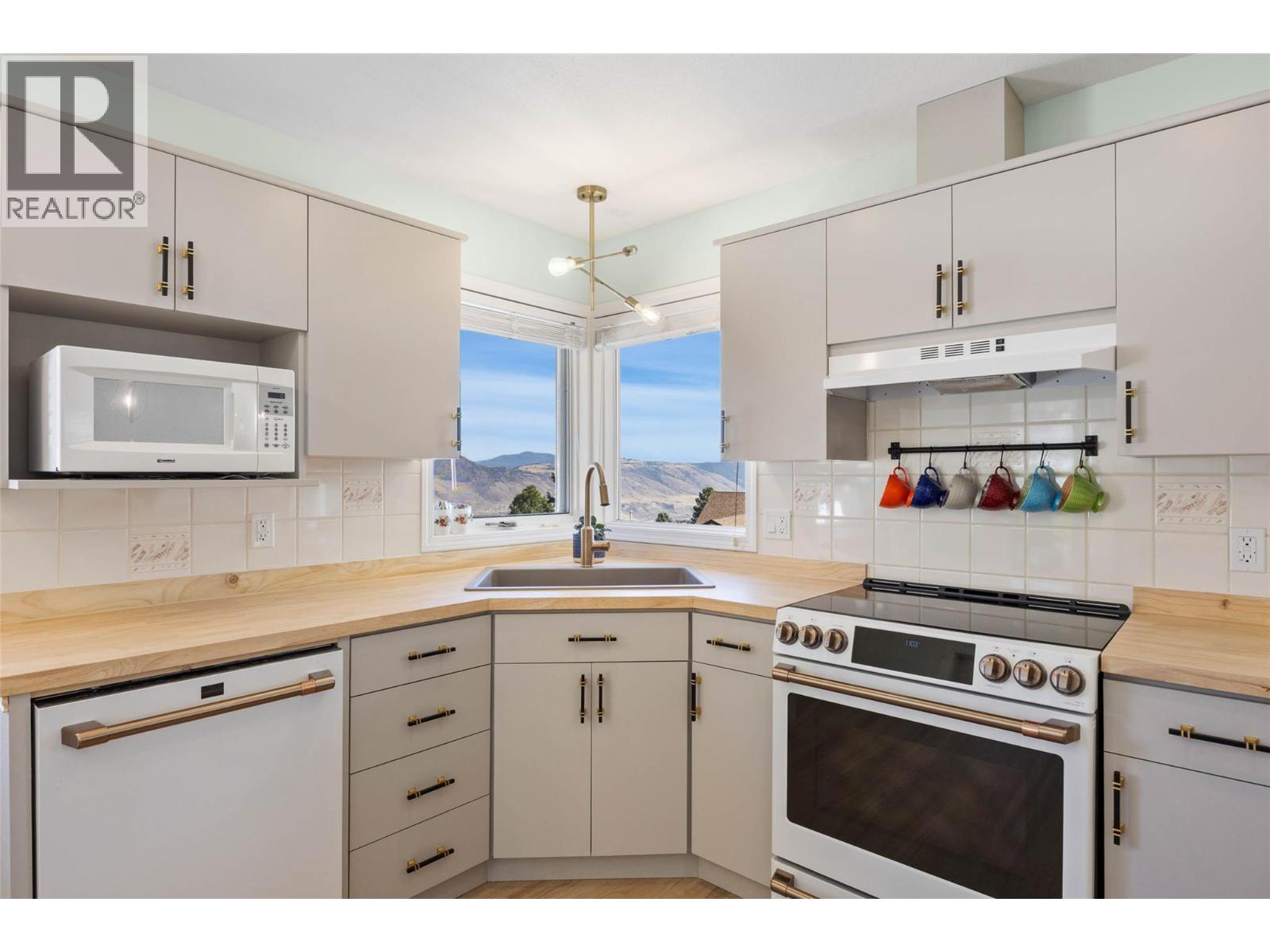 2190 GARYMEDE Drive - 5
