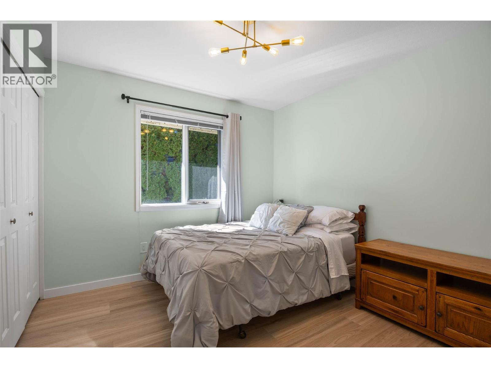 2190 GARYMEDE Drive - 22