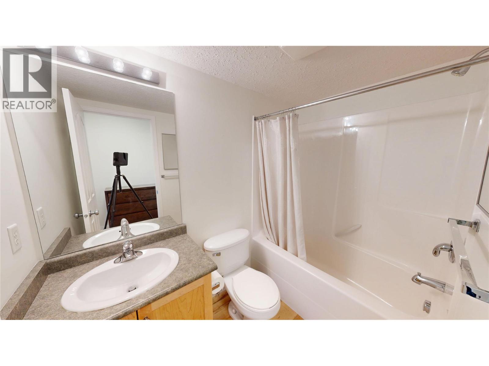 #306 4769 Forsters Landing Road - 17