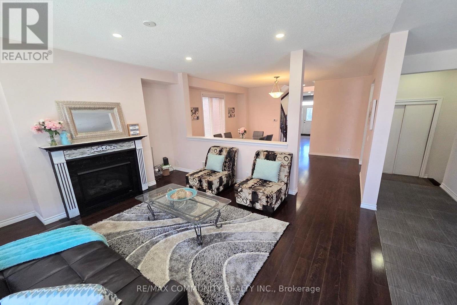 293 PIMLICO DRIVE - 7