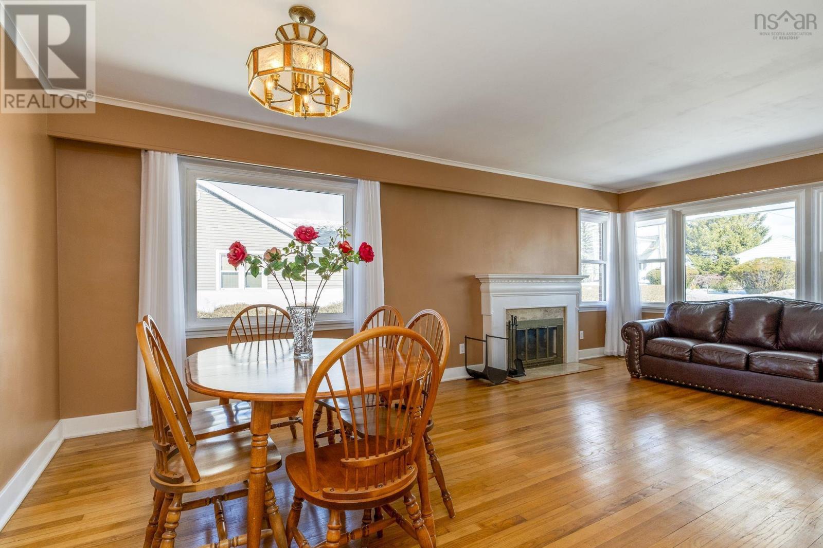 Property 23 of 35 of 30 Penhorn Drive