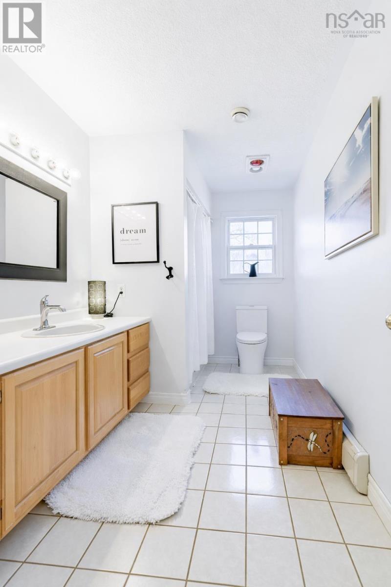 Property 34 of 47 of 665 Maple Street