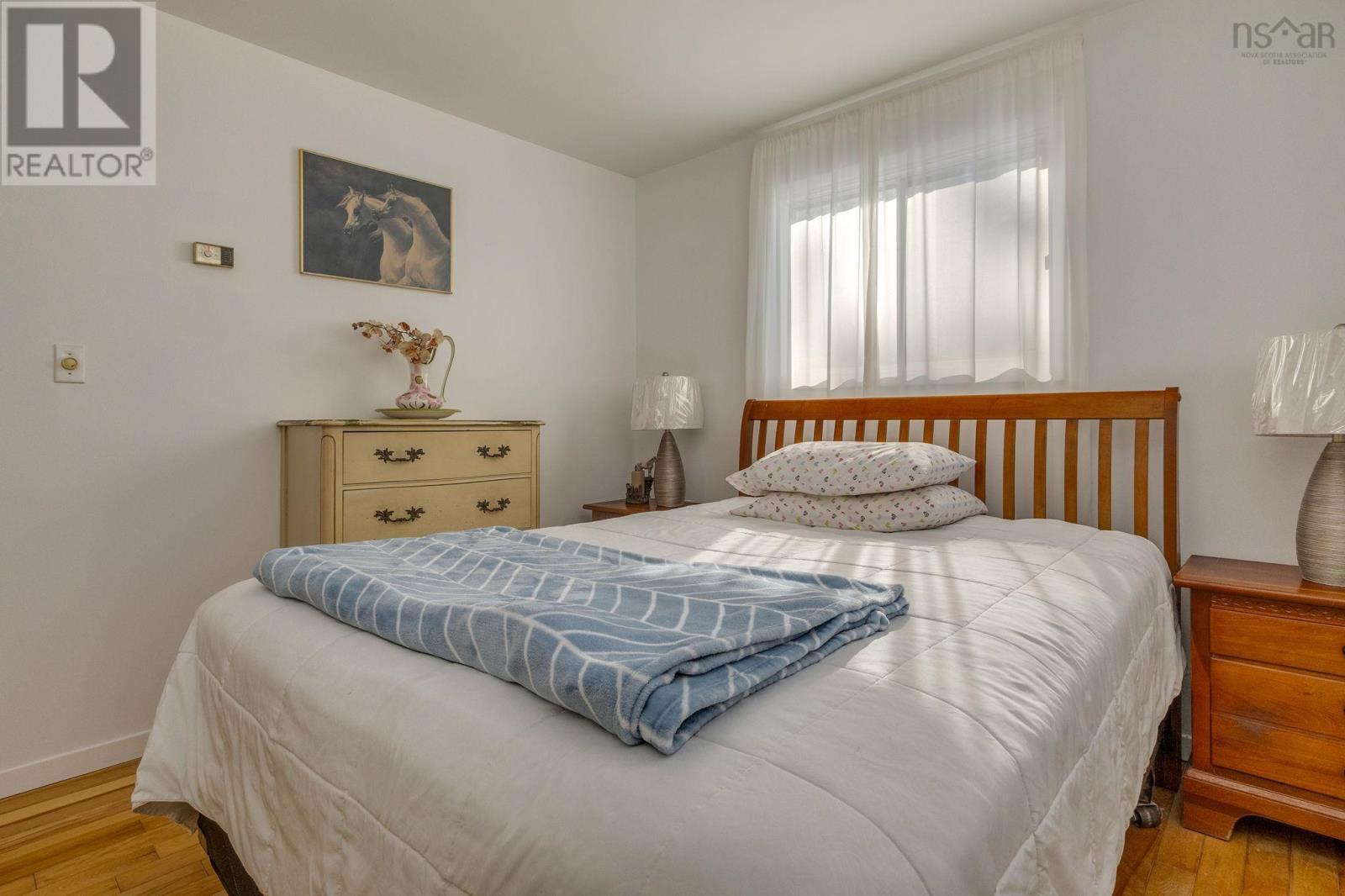 Property 32 of 50 of 8 Arabian Lane