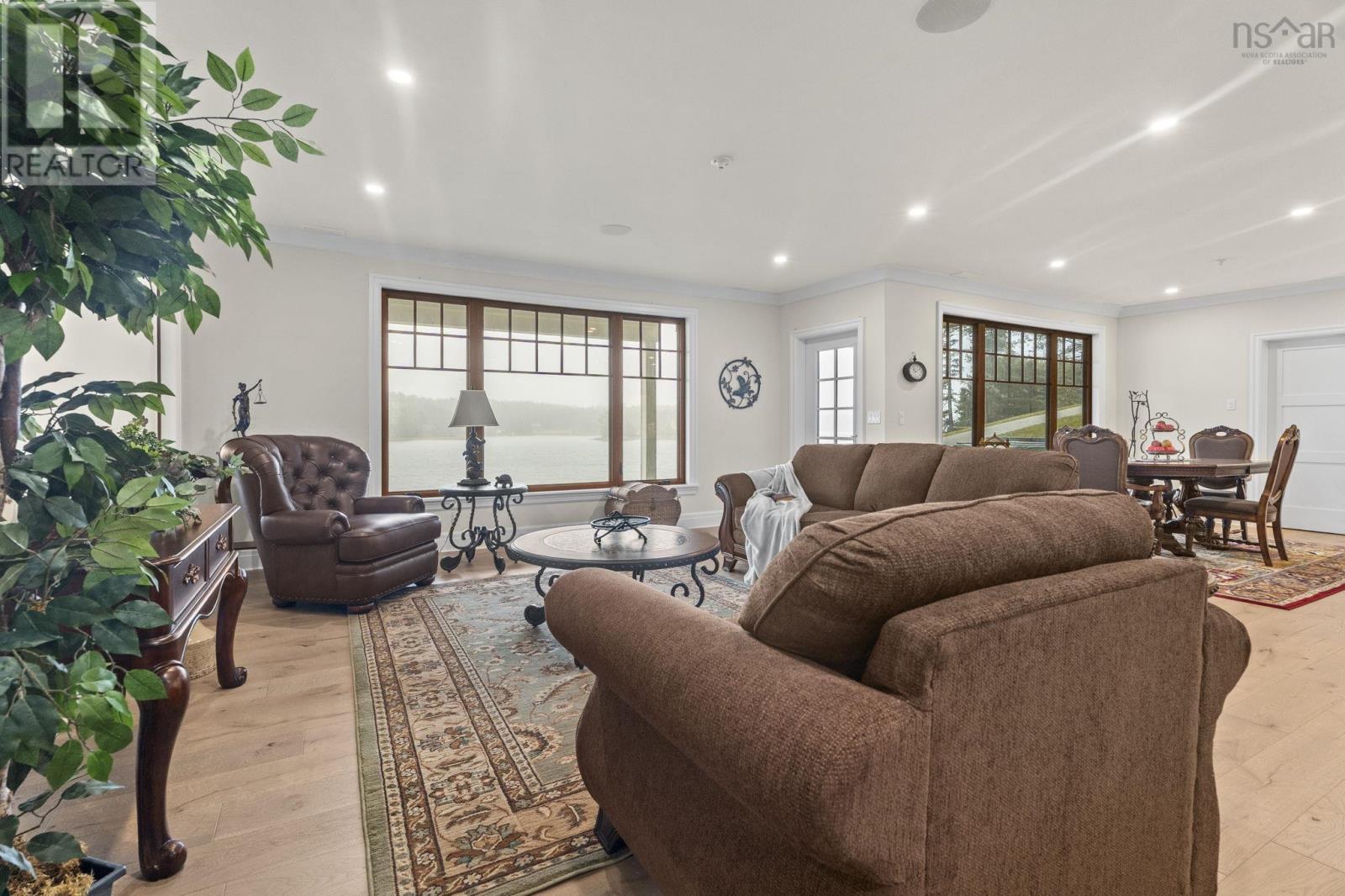 10 Mary Lane — photo 21