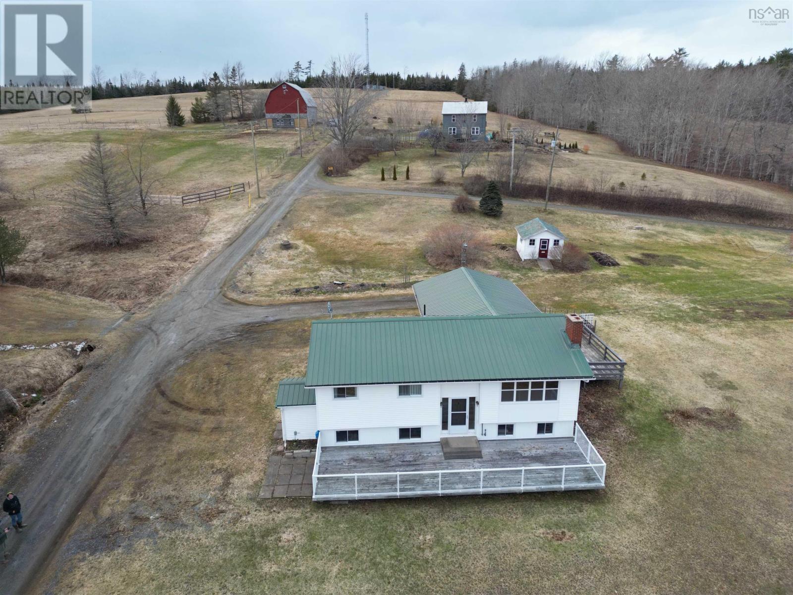 Property 7 of 50 of 8 Arabian Lane