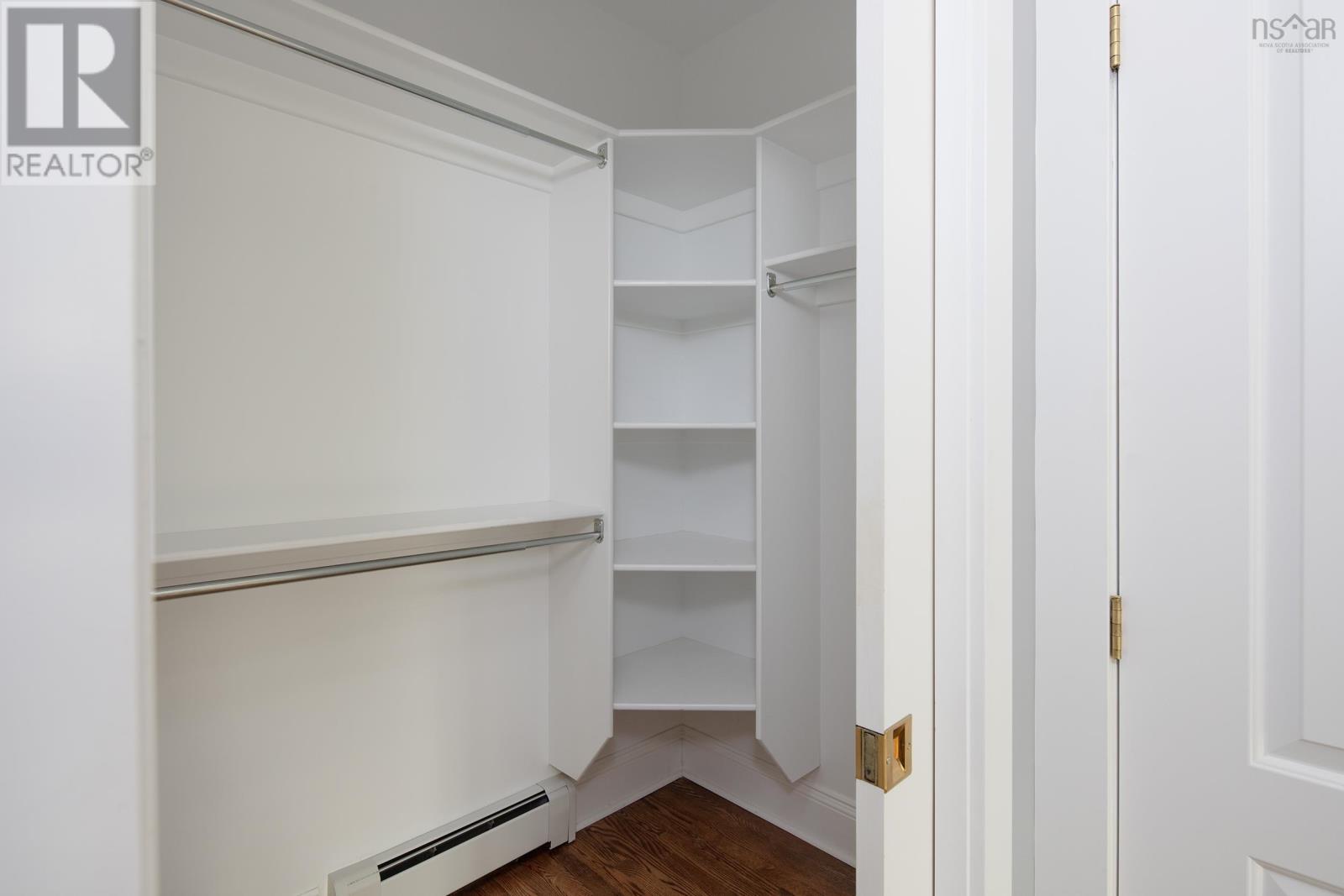 Property 16 of 43 of 44 Kirkwood Court