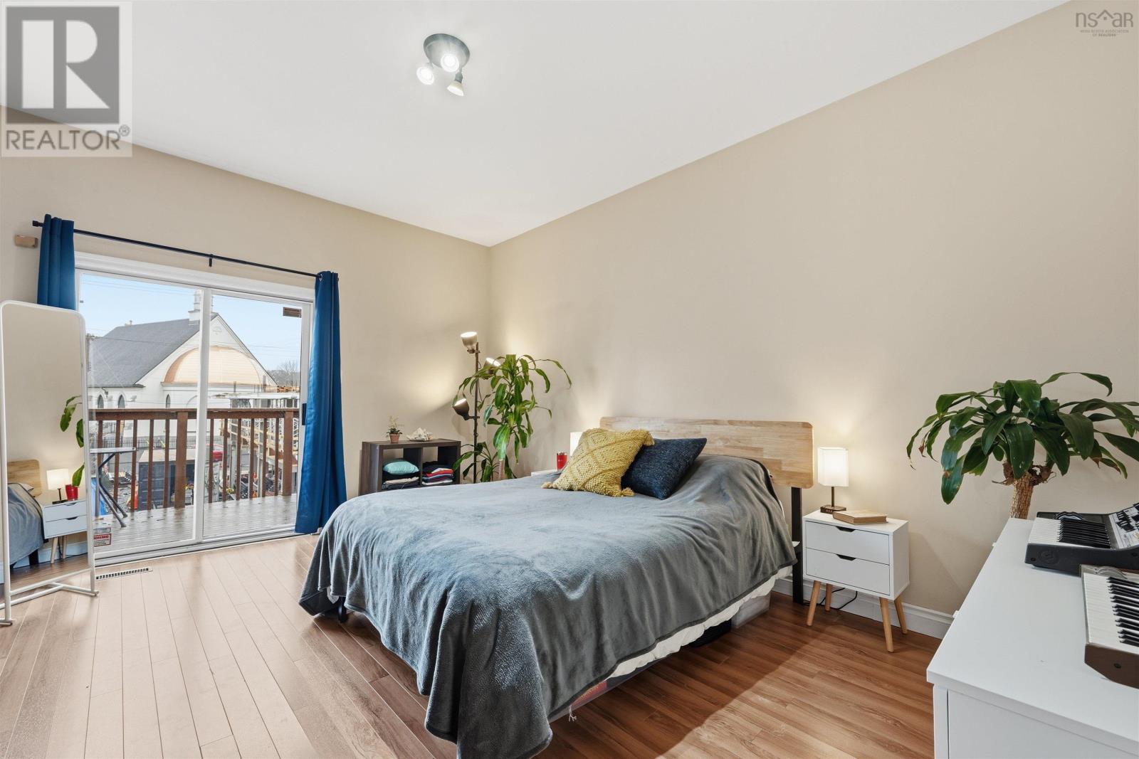 Property 26 of 37 of 6141/6143 Duncan Street Street