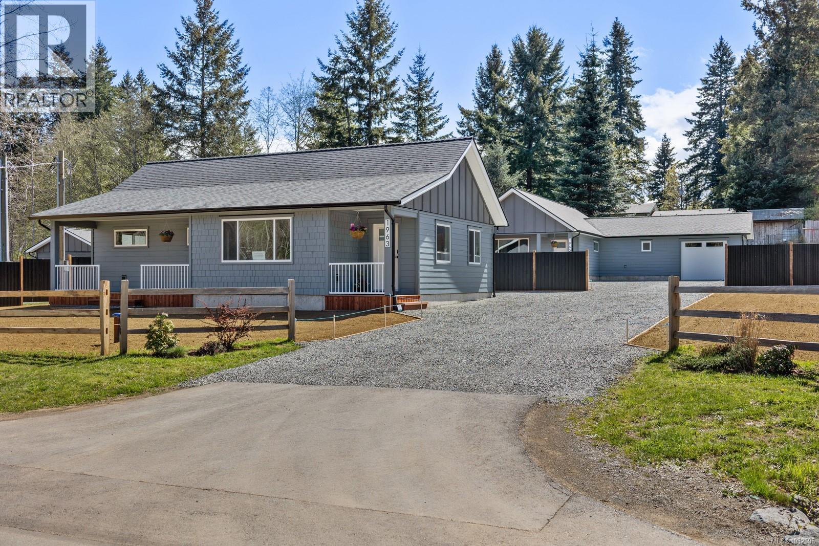 1963 Wilfred Rd - 2