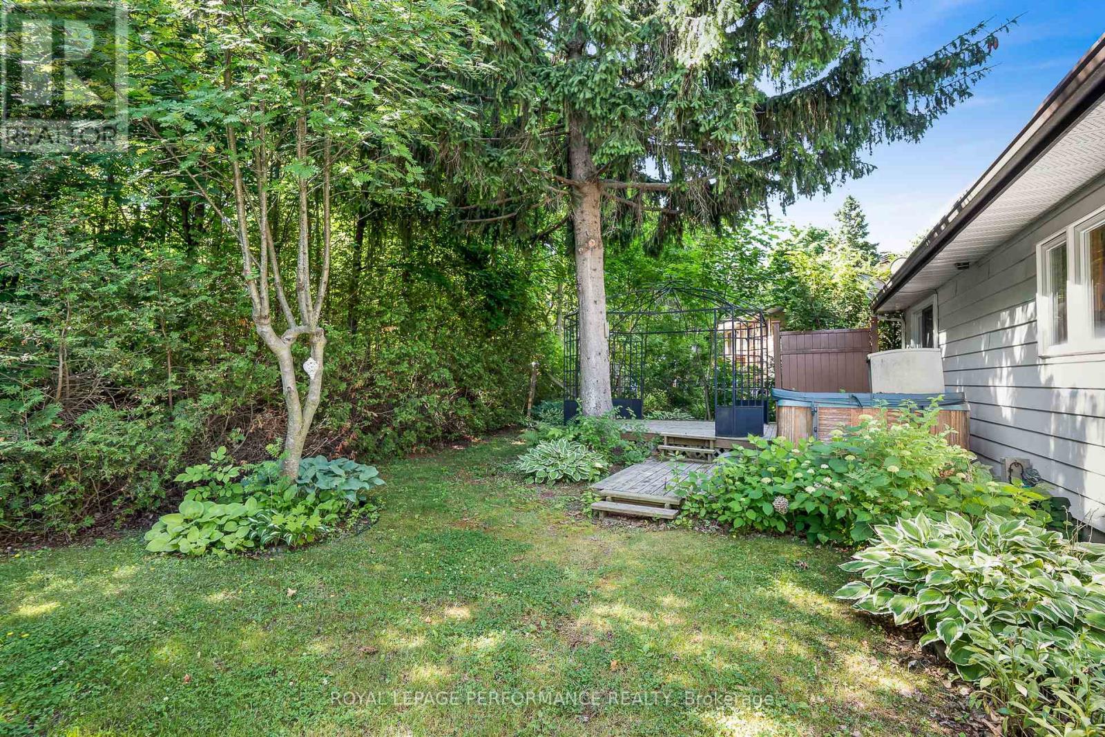 69 HOME AVENUE — photo 21