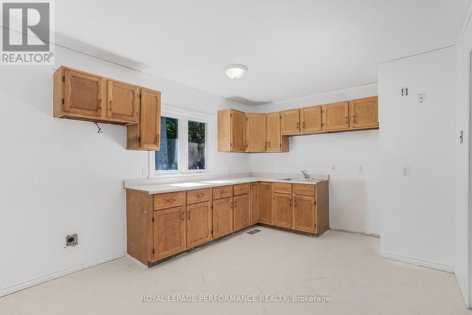 69 HOME AVENUE — photo 6