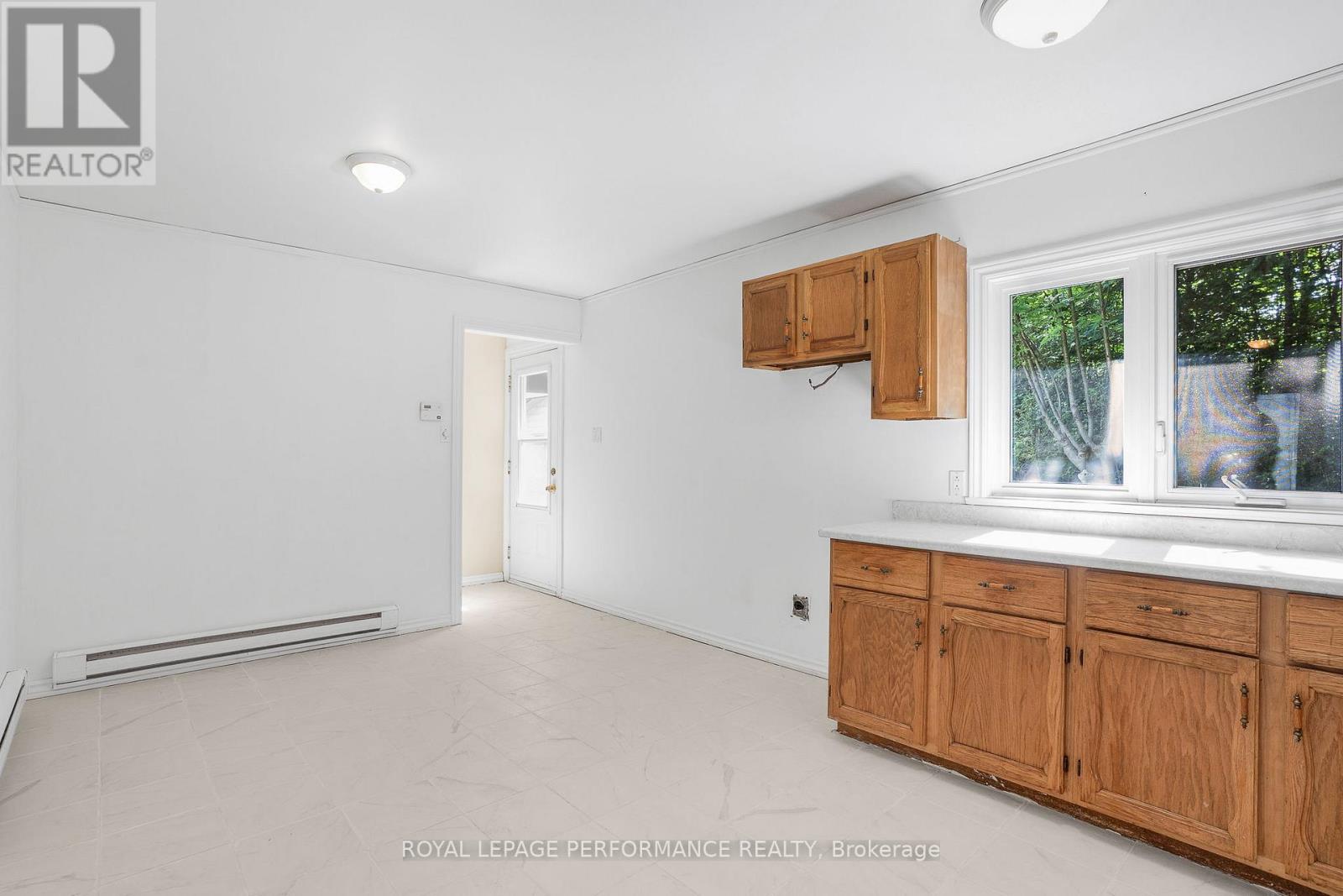 69 HOME AVENUE — photo 8