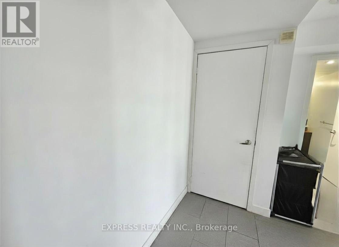 #705 15 FORT YORK BOULEVARD - 13