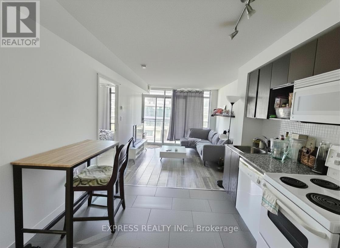 #705 15 FORT YORK BOULEVARD - 14