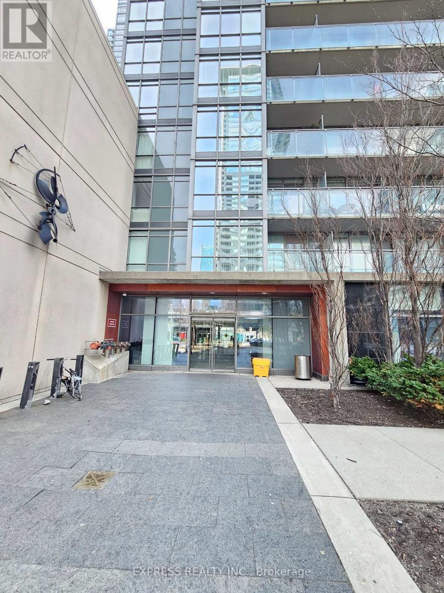 #705 15 FORT YORK BOULEVARD - 5