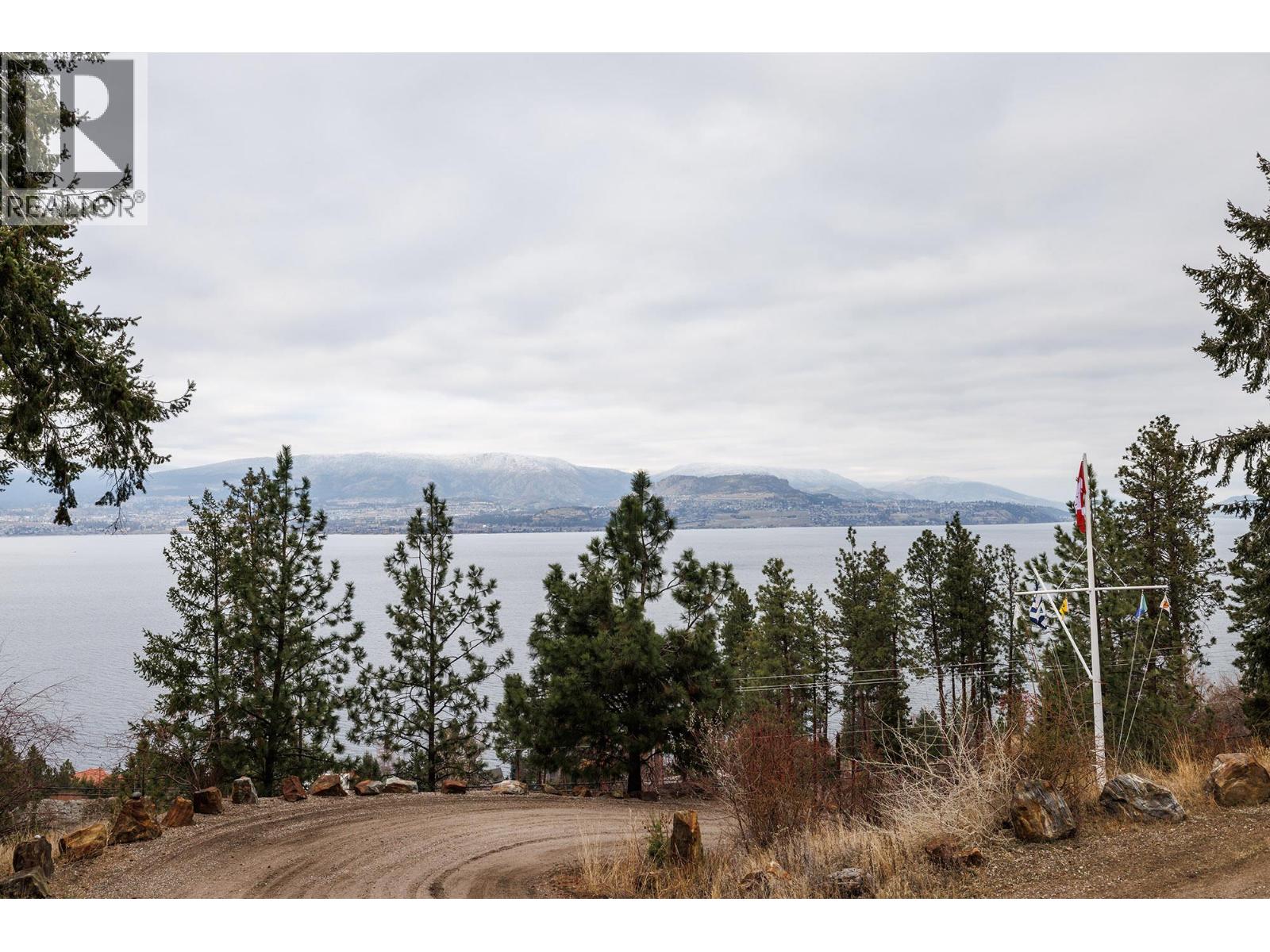  5715 Lakeshore Road, Kelowna