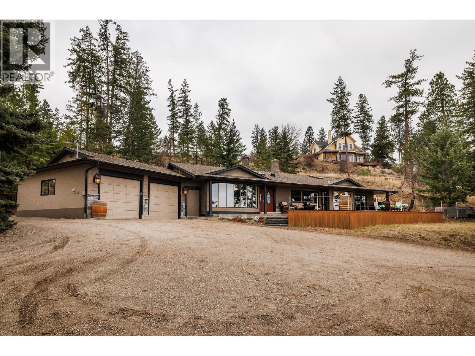 5715 Lakeshore Road - 5