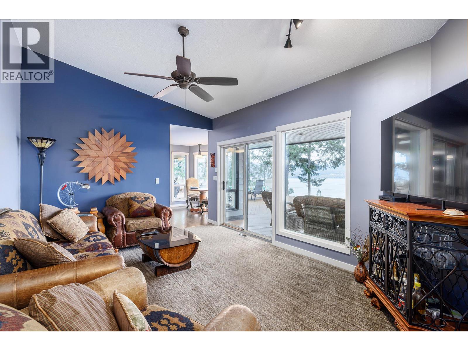 5715 Lakeshore Road - 16