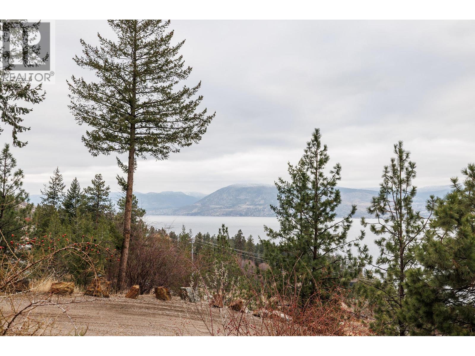  5715 Lakeshore Road, Kelowna