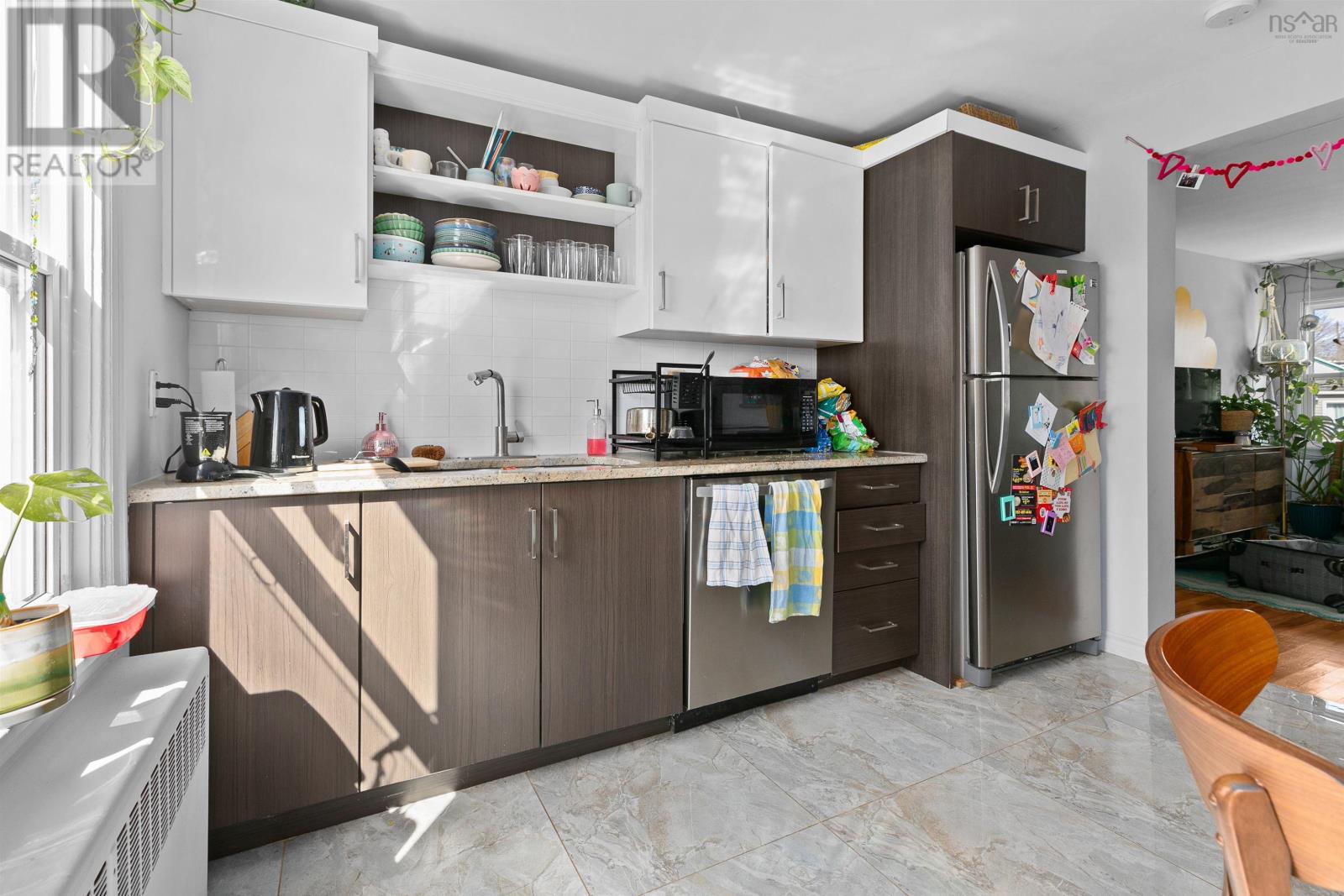 Property 32 of 48 of 3420/3430 Claremont Street