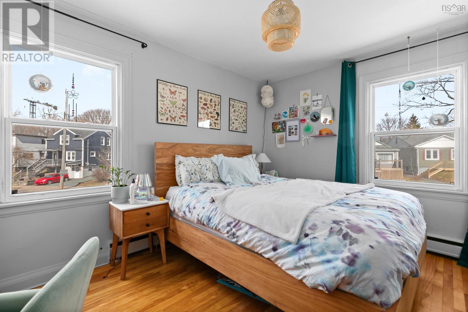 Property 33 of 48 of 3420/3430 Claremont Street