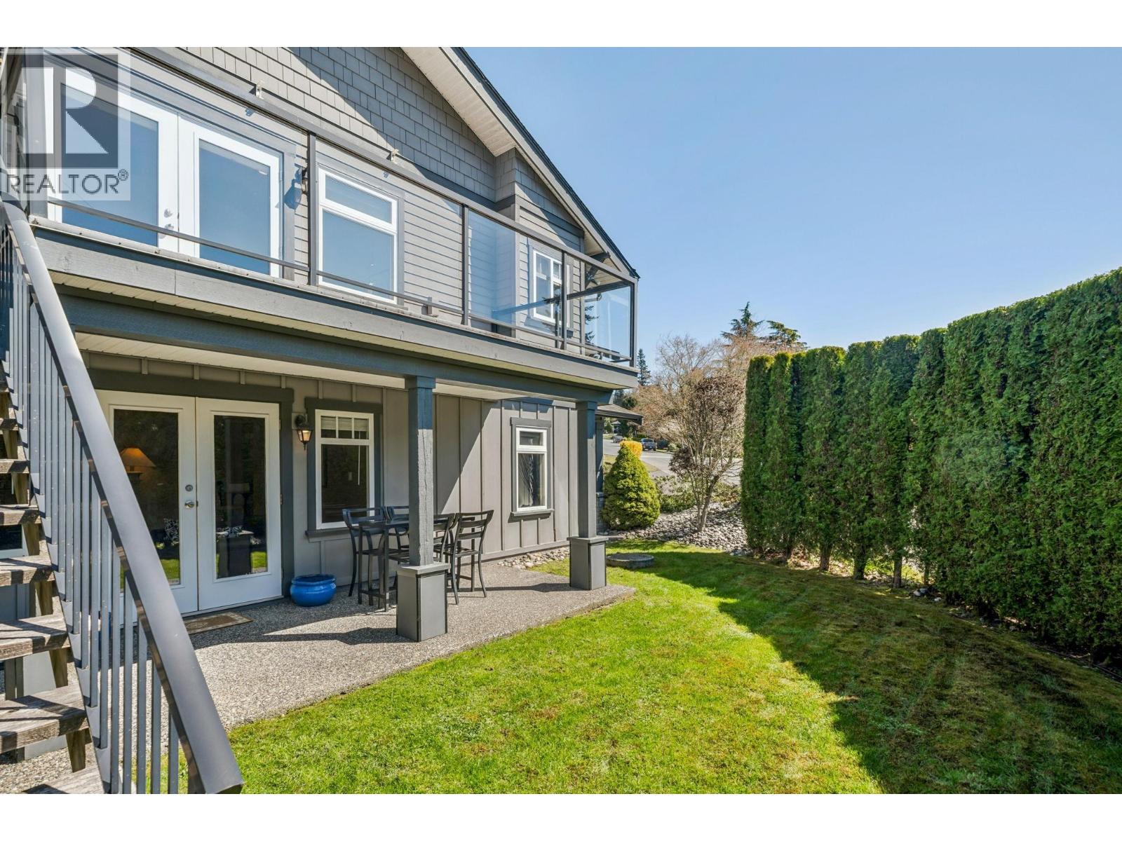 954 TUDOR AVENUE — photo 31