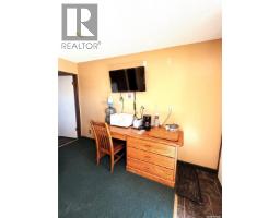 102 1st Avenue E, Lampman, SK S0C1N0 Photo 6