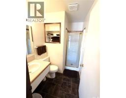 102 1st Avenue E, Lampman, SK S0C1N0 Photo 7