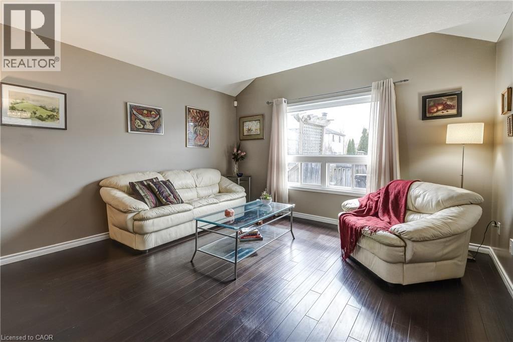 15 WAFFLER Crescent, Cambridge, Ontario, N1P1H6 — Photo 10