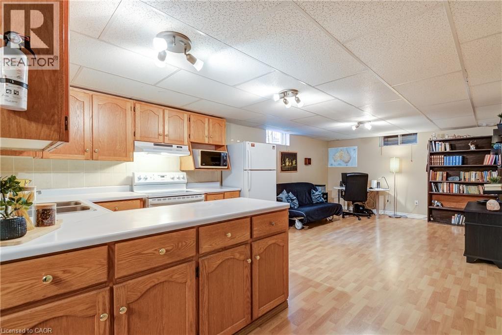 15 WAFFLER Crescent, Cambridge, Ontario, N1P1H6 — Photo 25