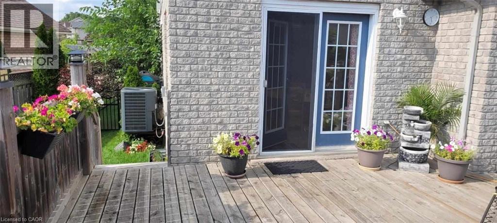 15 WAFFLER Crescent, Cambridge, Ontario, N1P1H6 — Photo 34
