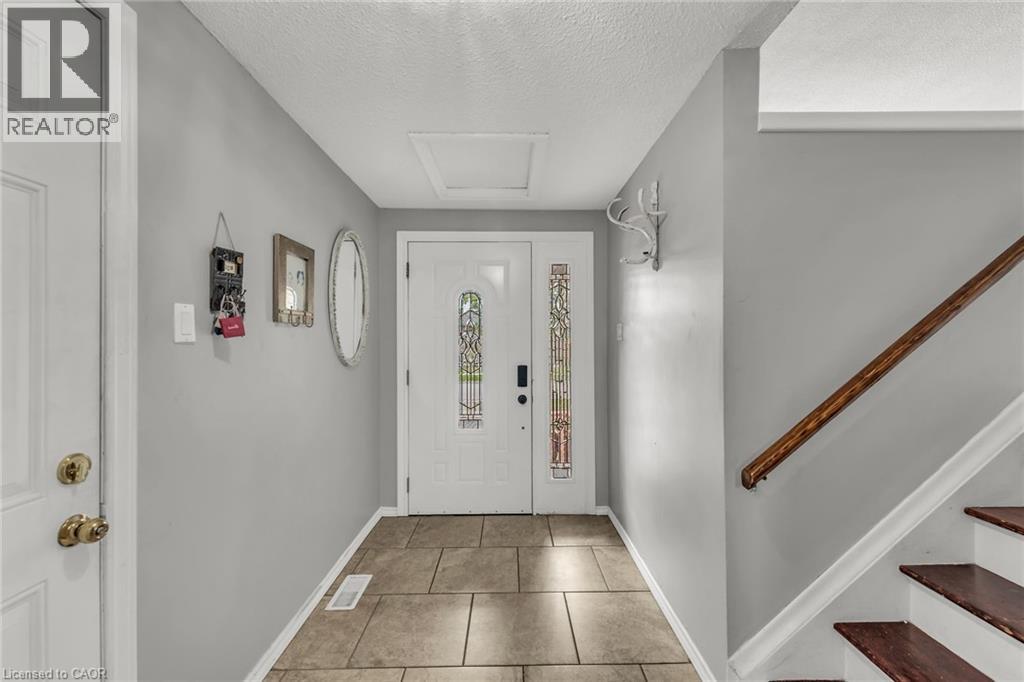 22 JOHN MURRAY Street, Stoney Creek, Ontario, L8J1C4 — Photo 2