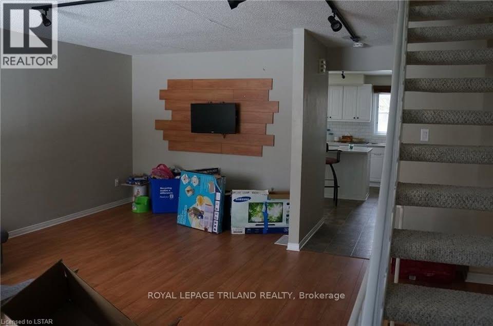 260 MONMORE ROAD Property Photo