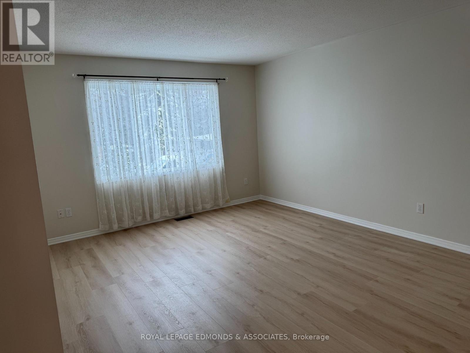 441 MACKAY STREET - 13