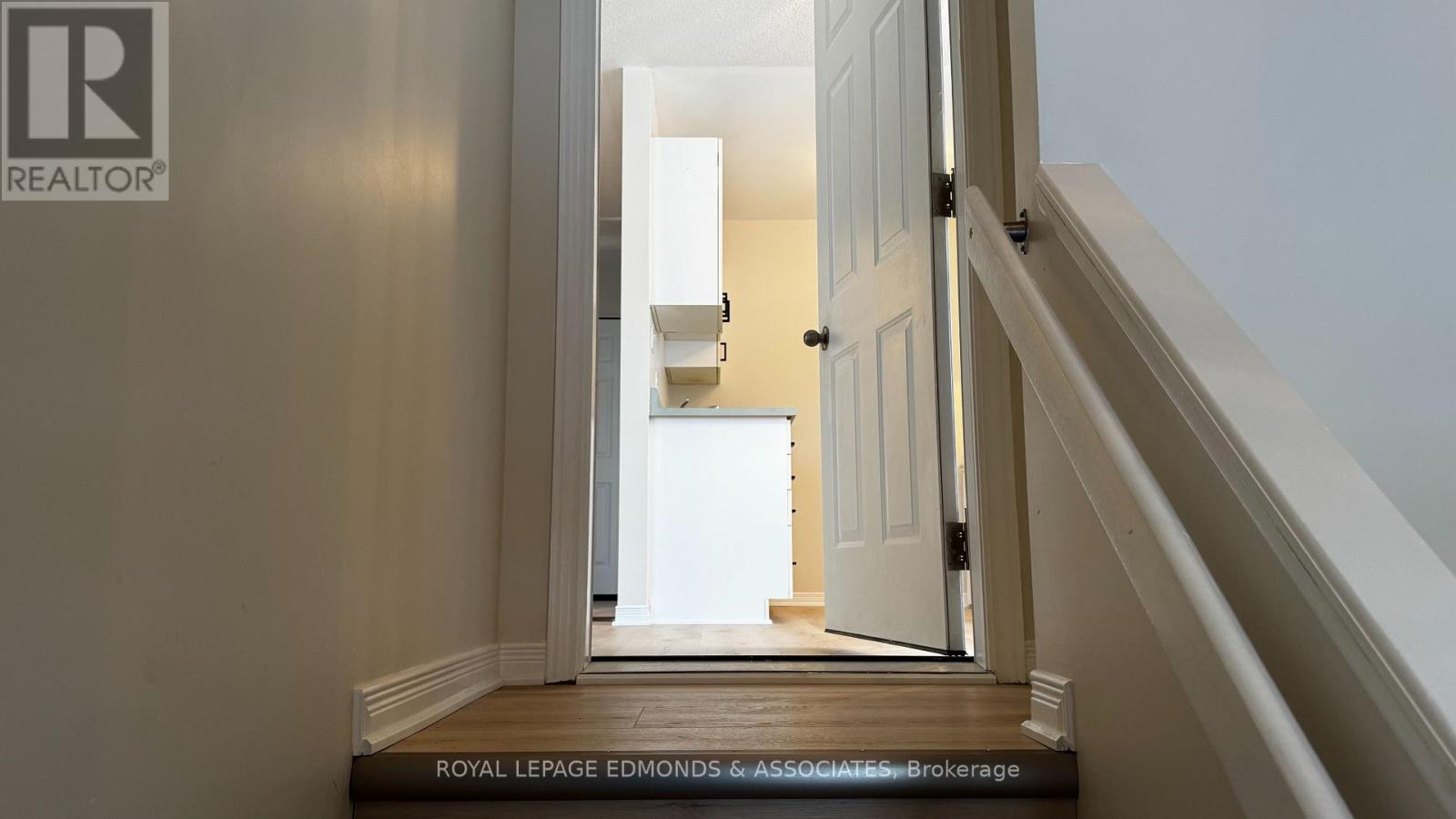 441 MACKAY STREET - 2