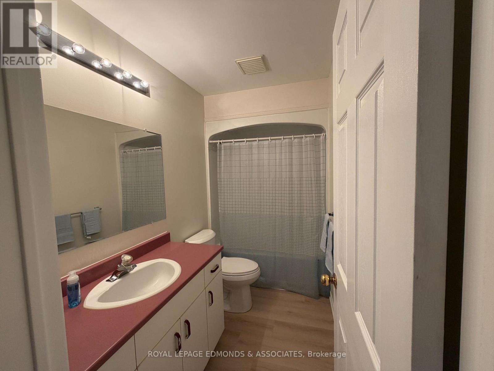 441 MACKAY STREET - 22
