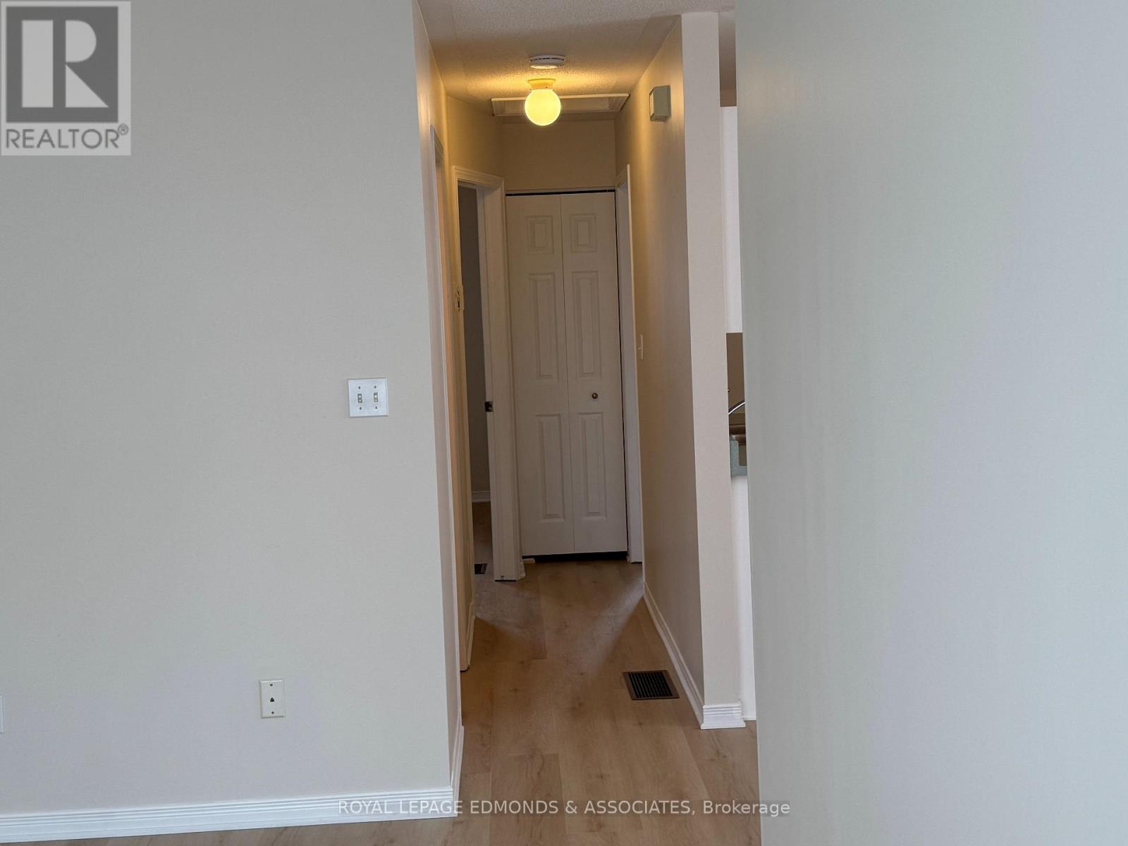 441 MACKAY STREET - 33