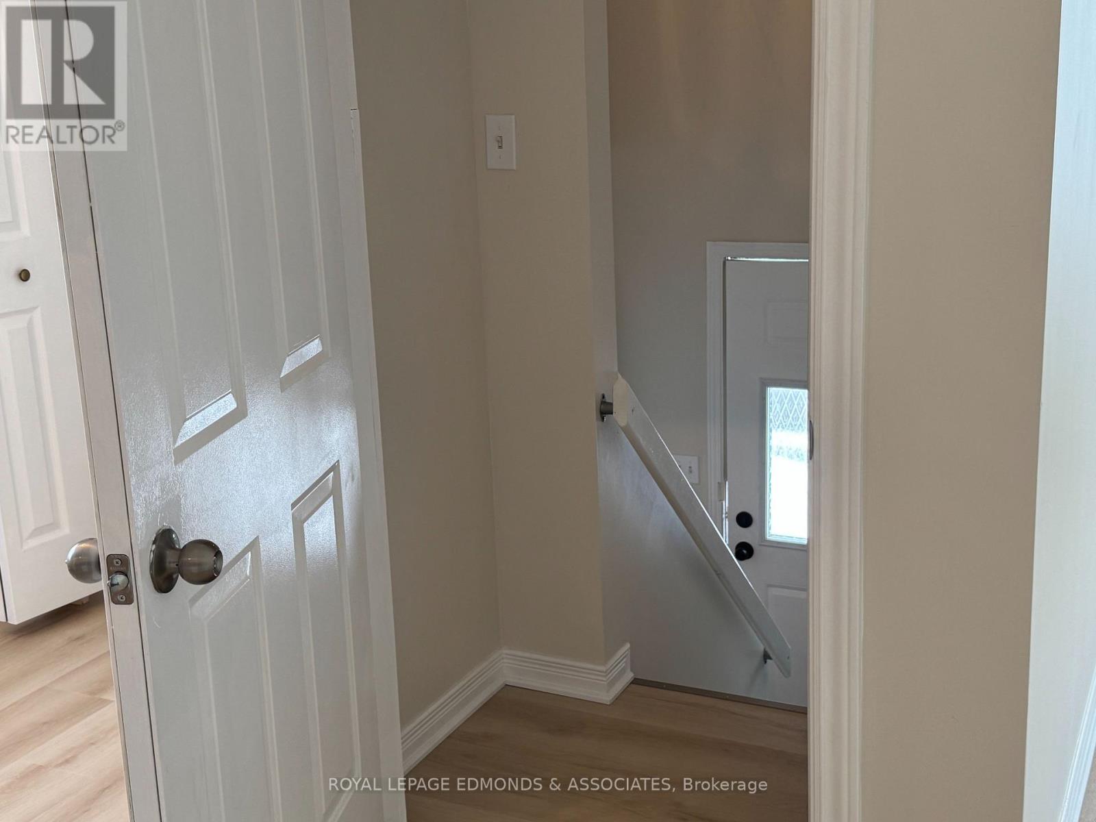 441 MACKAY STREET - 40