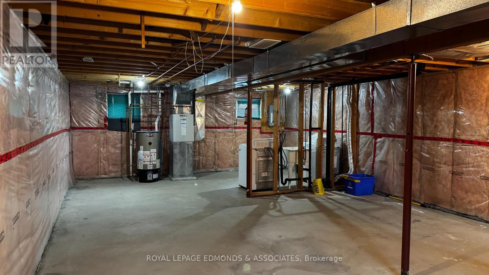 441 MACKAY STREET - 48